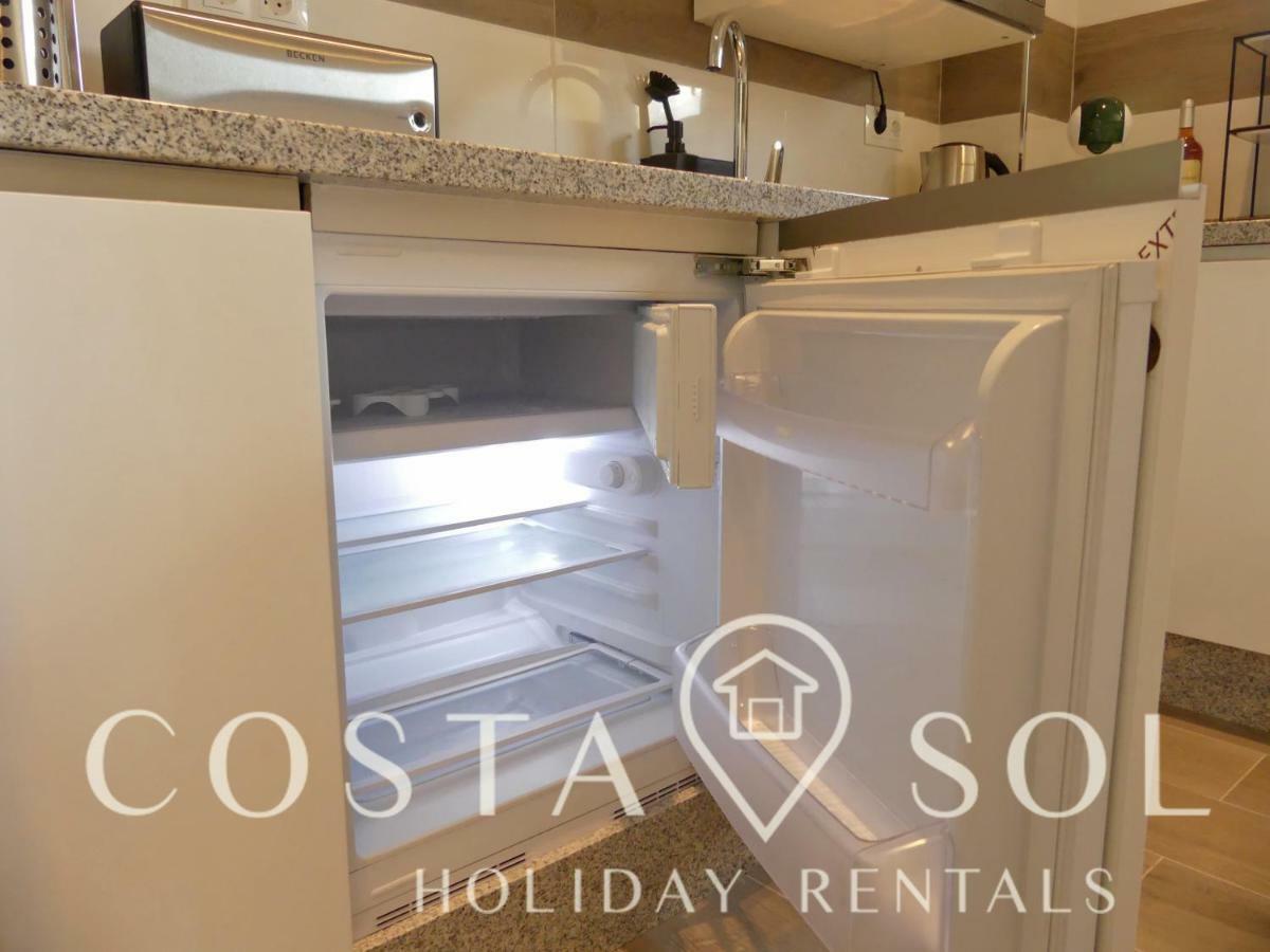 Apartamento Vacacional A 1 Minuto De La Playa - Carihuela Torremolinos Eksteriør billede