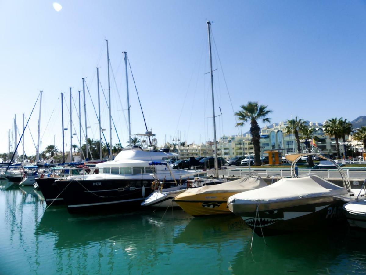 Apartamento Vacacional A 1 Minuto De La Playa - Carihuela Torremolinos Eksteriør billede